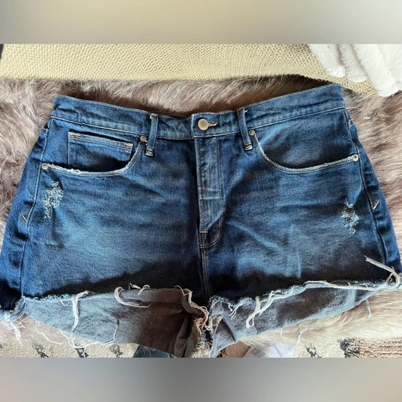 Good American shorts - Picture 2 of 11